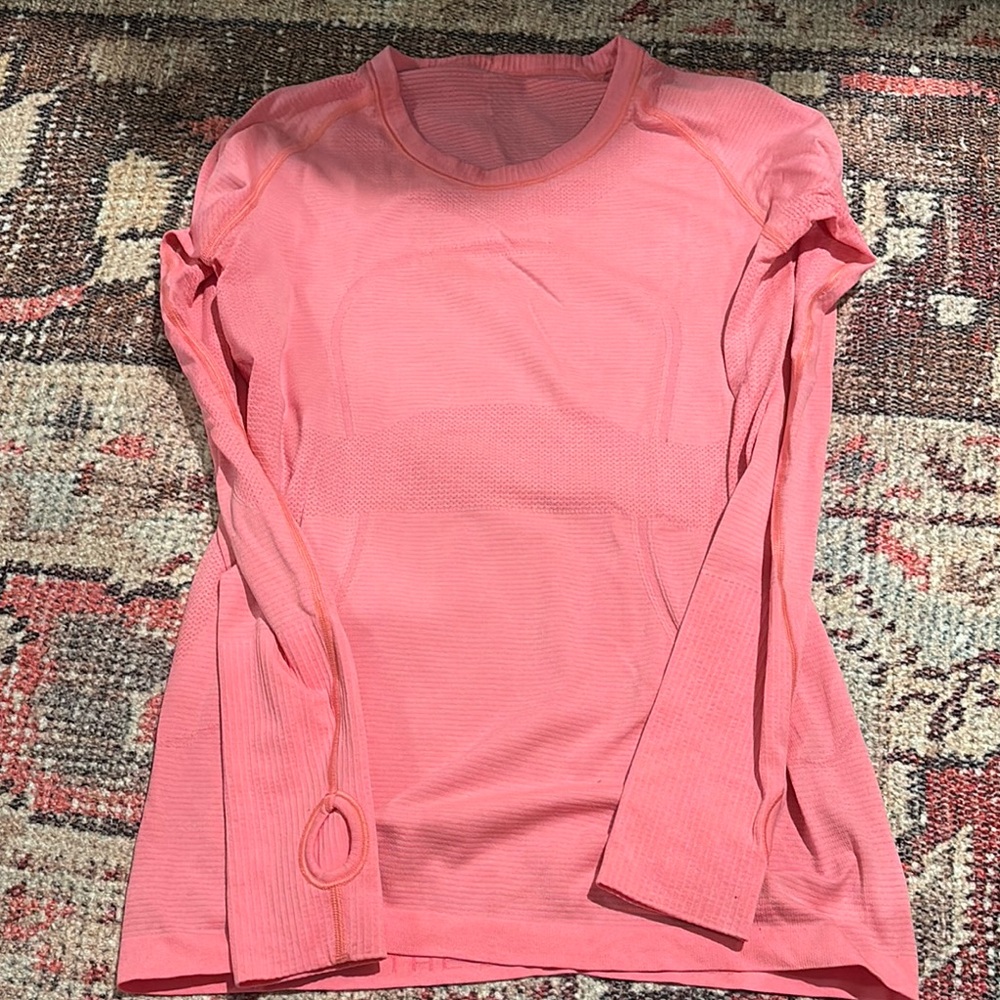 Lululemon swiftly tech long sleeve
